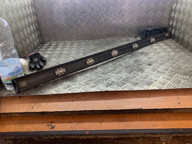 bontott MERCEDES-BENZ E-CLASS Bal első Ajtó Díszléc