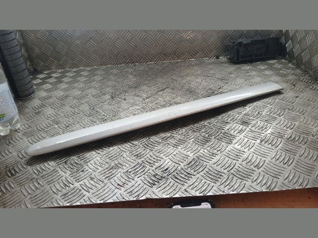 bontott MERCEDES-BENZ E-CLASS Bal első Ajtó Díszléc