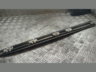 bontott MERCEDES-BENZ E-CLASS Bal első Ajtó Díszléc