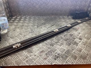 bontott MERCEDES-BENZ E-CLASS Bal első Ajtó Díszléc