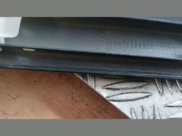 bontott MERCEDES-BENZ E-CLASS Bal első Ajtó Díszléc