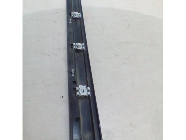 bontott MERCEDES-BENZ E-CLASS Bal első Ajtó Díszléc