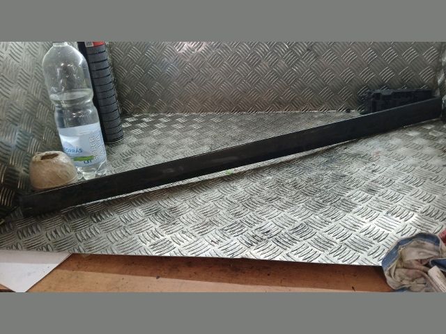 bontott MERCEDES-BENZ E-CLASS Bal első Ajtó Díszléc