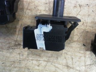 bontott MERCEDES-BENZ E-CLASS Bal első Ajtó Kapcsoló