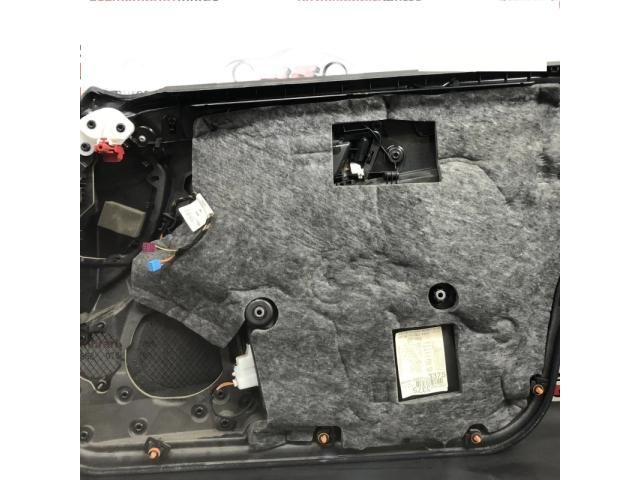 bontott MERCEDES-BENZ E-CLASS Bal első Ajtó Kárpit