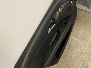 bontott MERCEDES-BENZ E-CLASS Bal első Ajtó Kárpit