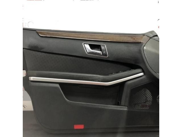 bontott MERCEDES-BENZ E-CLASS Bal első Ajtó Kárpit