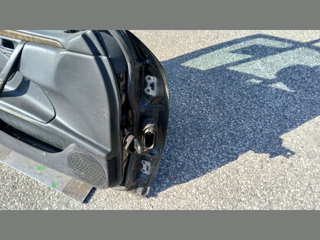 bontott MERCEDES-BENZ E-CLASS Bal első Ajtó (Részeivel)