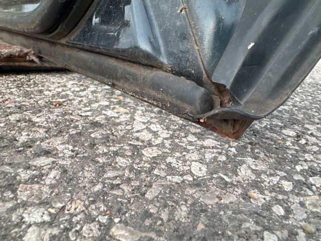 bontott MERCEDES-BENZ E-CLASS Bal első Ajtó (Részeivel)