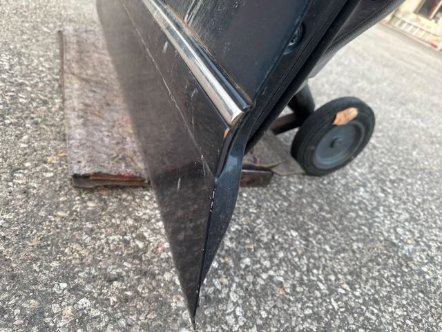 bontott MERCEDES-BENZ E-CLASS Bal első Ajtó (Részeivel)