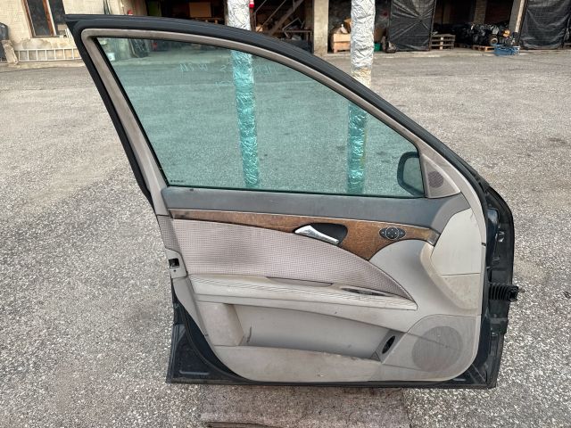 bontott MERCEDES-BENZ E-CLASS Bal első Ajtó (Részeivel)
