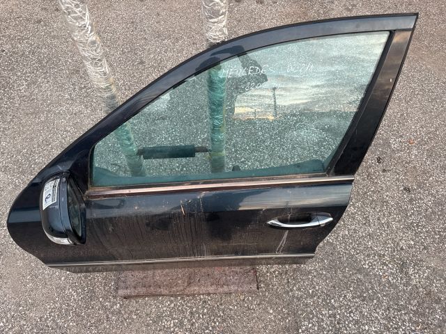 bontott MERCEDES-BENZ E-CLASS Bal első Ajtó (Részeivel)