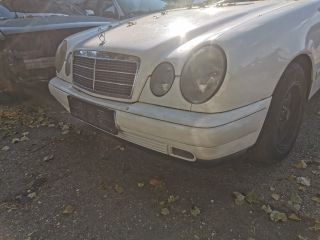 bontott MERCEDES-BENZ E-CLASS Bal első Ajtó (Részeivel)