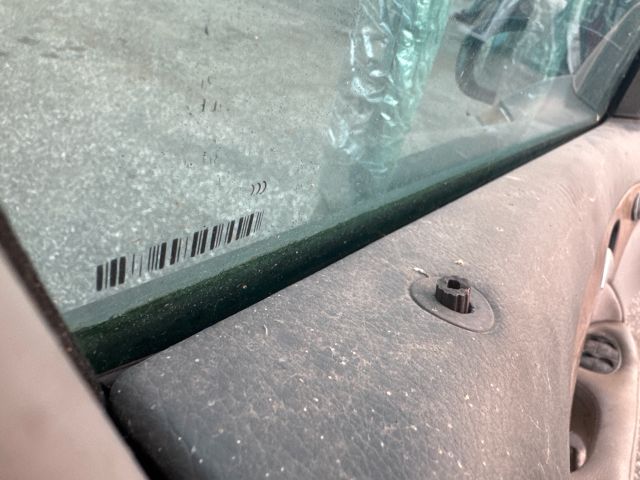 bontott MERCEDES-BENZ E-CLASS Bal első Ajtó (Részeivel)