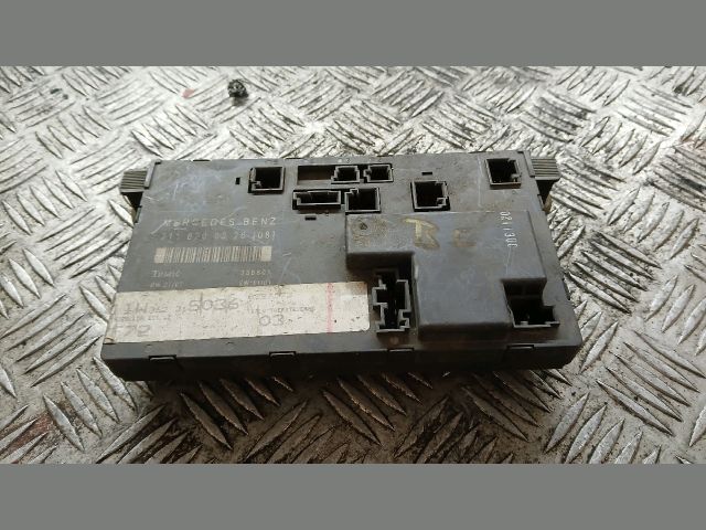 bontott MERCEDES-BENZ E-CLASS Bal első Ajtó Vezérlőegység
