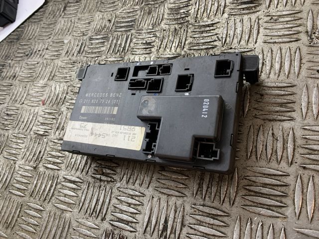 bontott MERCEDES-BENZ E-CLASS Bal első Ajtó Vezérlőegység