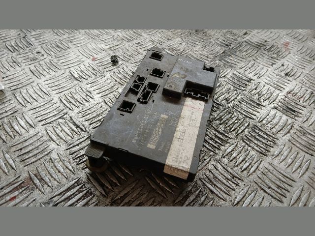 bontott MERCEDES-BENZ E-CLASS Bal első Ajtó Vezérlőegység