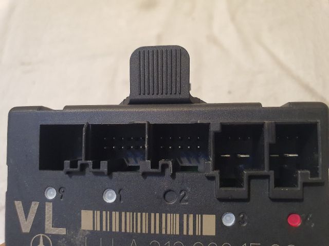 bontott MERCEDES-BENZ E-CLASS Bal első Ajtó Vezérlőegység