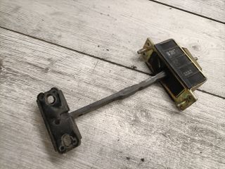 bontott MERCEDES-BENZ E-CLASS Bal első Ajtóhatároló