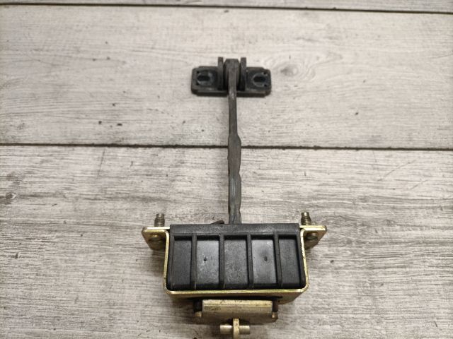 bontott MERCEDES-BENZ E-CLASS Bal első Ajtóhatároló