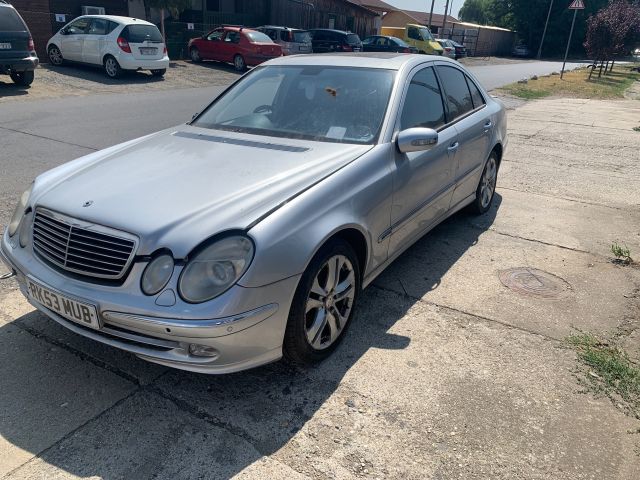 bontott MERCEDES-BENZ E-CLASS Bal első Ajtókeret