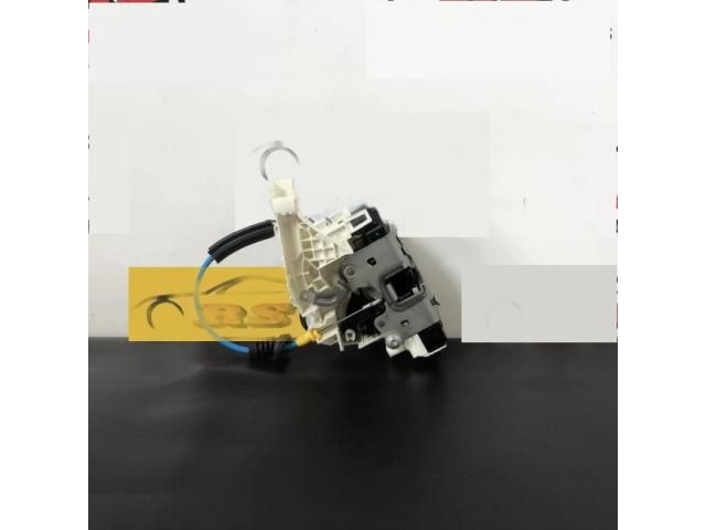 bontott MERCEDES-BENZ E-CLASS Bal első Ajtózár