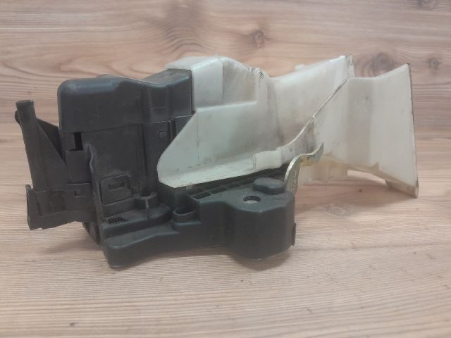 bontott MERCEDES-BENZ E-CLASS Bal első Ajtózár