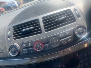 bontott MERCEDES-BENZ E-CLASS Bal első Ajtózár