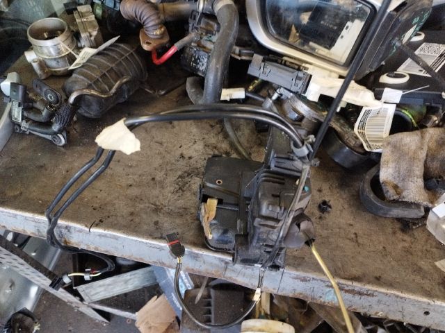 bontott MERCEDES-BENZ E-CLASS Bal első Ajtózár