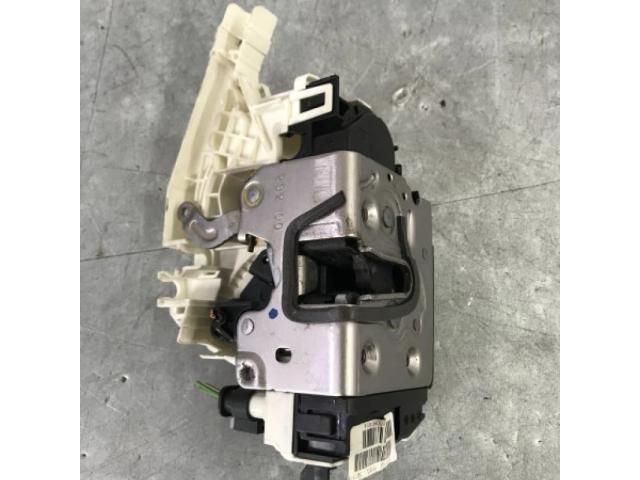 bontott MERCEDES-BENZ E-CLASS Bal első Ajtózár