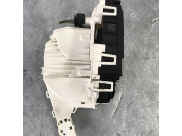 bontott MERCEDES-BENZ E-CLASS Bal első Ajtózár