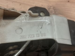 bontott MERCEDES-BENZ E-CLASS Bal első Ajtózár