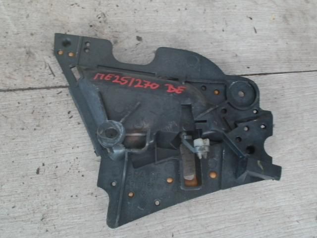 bontott MERCEDES-BENZ E-CLASS Bal első Belső Kilincs