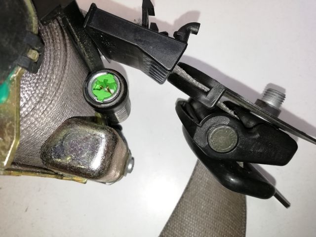 bontott MERCEDES-BENZ E-CLASS Bal első Biztonsági Öv