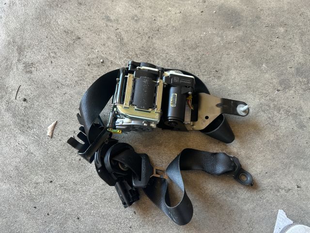 bontott MERCEDES-BENZ E-CLASS Bal első Biztonsági Öv