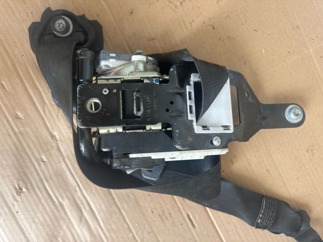 bontott MERCEDES-BENZ E-CLASS Bal első Biztonsági Öv