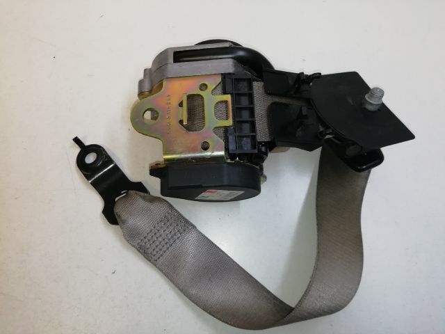 bontott MERCEDES-BENZ E-CLASS Bal első Biztonsági Öv