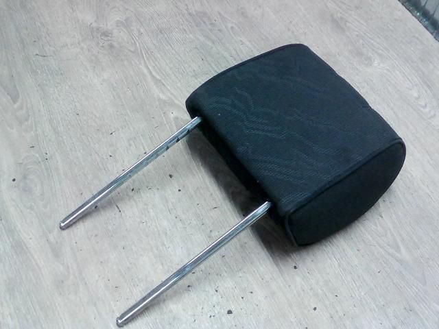 bontott MERCEDES-BENZ E-CLASS Bal első Fejtámla