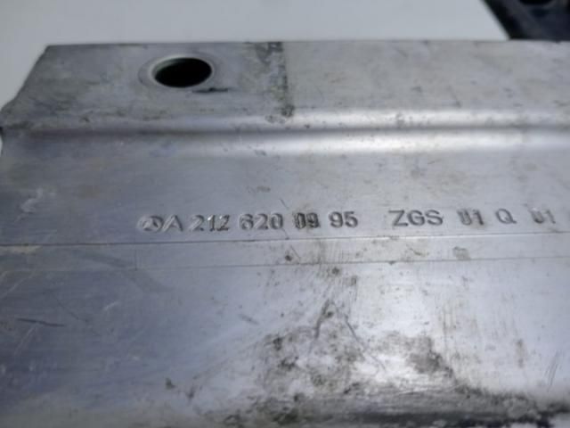 bontott MERCEDES-BENZ E-CLASS Bal első Hossznyúlvány