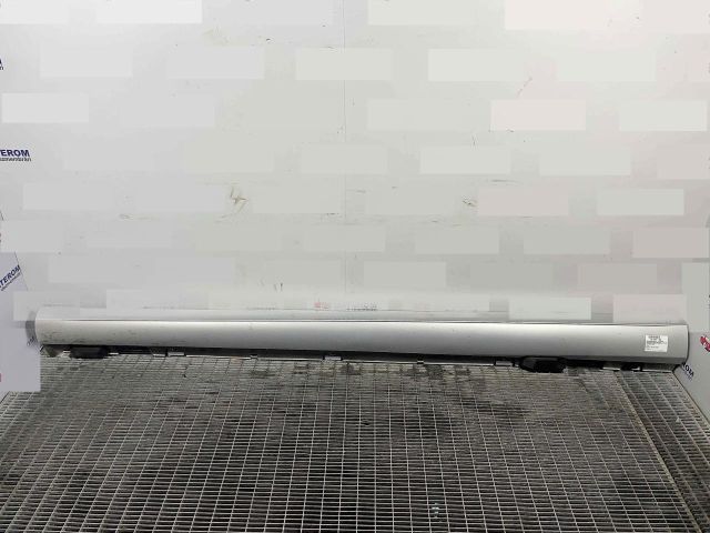 bontott MERCEDES-BENZ E-CLASS Bal első Küszöb Díszléc