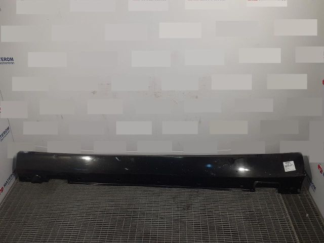 bontott MERCEDES-BENZ E-CLASS Bal első Küszöb Díszléc