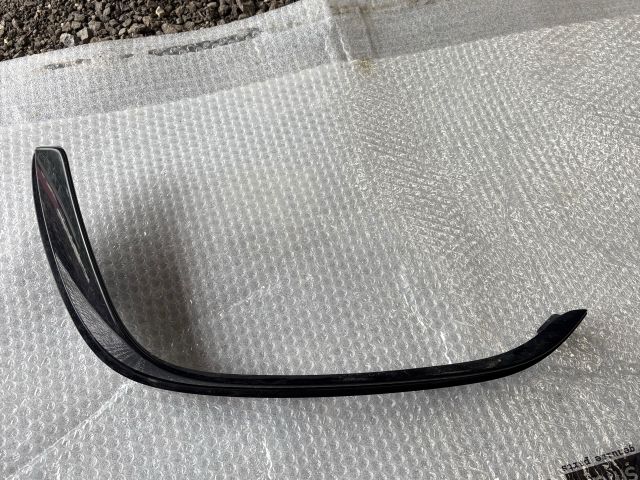 bontott MERCEDES-BENZ E-CLASS Bal első Lökhárító Díszléc