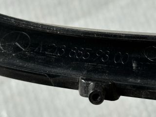 bontott MERCEDES-BENZ E-CLASS Bal első Lökhárító Díszléc