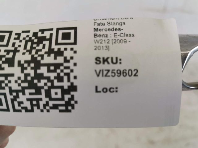 bontott MERCEDES-BENZ E-CLASS Bal első Lökhárító Díszléc