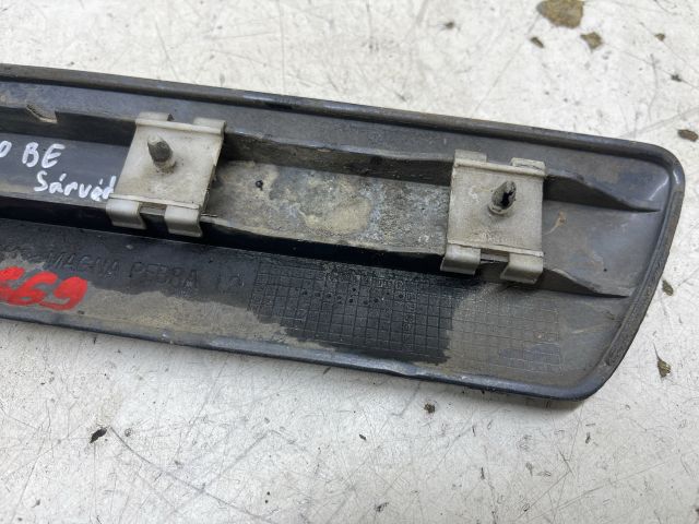 bontott MERCEDES-BENZ E-CLASS Bal első Sárvédő Díszléc