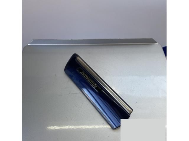 bontott MERCEDES-BENZ E-CLASS Bal első Sárvédő Díszléc