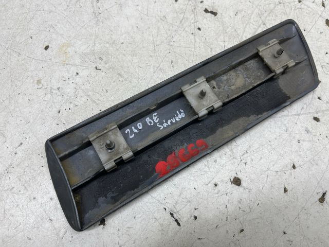 bontott MERCEDES-BENZ E-CLASS Bal első Sárvédő Díszléc