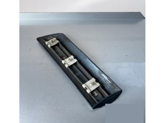 bontott MERCEDES-BENZ E-CLASS Bal első Sárvédő Díszléc