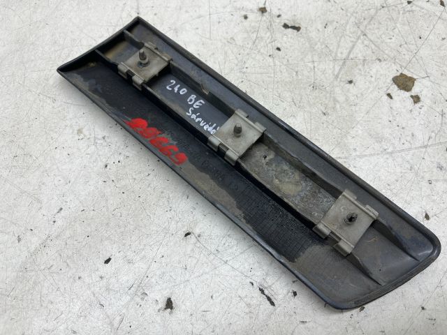 bontott MERCEDES-BENZ E-CLASS Bal első Sárvédő Díszléc