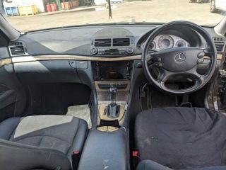 bontott MERCEDES-BENZ E-CLASS Bal első Sárvédő